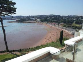 Riviera Apartment